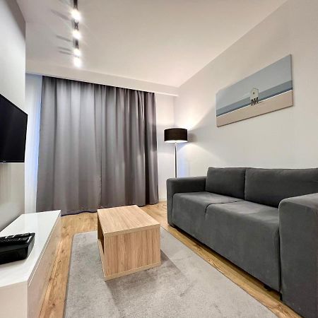 K22 Large Apart Slawinska 509 Varsovia Exterior foto