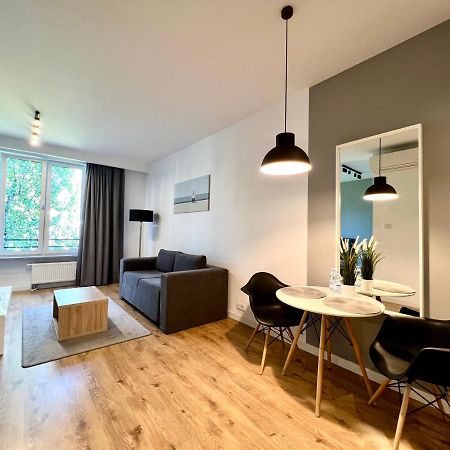 K22 Large Apart Slawinska 509 Varsovia Exterior foto